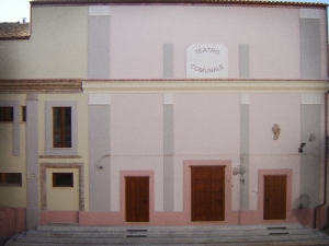 Pianella. Errori nei lavori del Teatro.