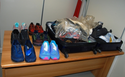 Roma. 7 kg di cocaina liquida nelle scarpe. Arrestato a Fiumicino narcotrafficante brasiliano